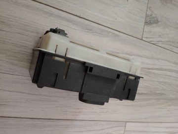 DISPLEJ BUDÍK OPEL OE 24435537