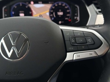 Volkswagen Passat B8 Variant Facelifting 2.0 TDI SCR 150KM 2023 Volkswagen Passat TDI 150KM Elegance LED Matrix Nawigacja Martwe pole, zdjęcie 17