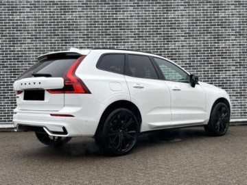 Volvo XC60 II 2026 VOLVO XC60 B5 AWD Ultra Black Edition Suv 2.0 (264KM) 2026, zdjęcie 2