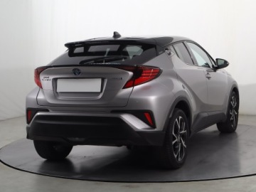 Toyota C-HR I Crossover 1.8 Hybrid 122KM 2019 Toyota C-HR 1.8 Hybrid, Salon Polska, zdjęcie 4