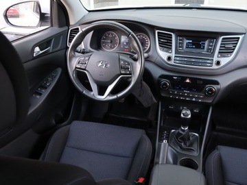 Hyundai Tucson III SUV 1.6 GDI 132KM 2016 Hyundai Tucson 1.6 GDI, Salon Polska, Serwis ASO, zdjęcie 6