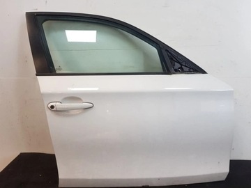 BMW 1 E81 E87 2009 PŘEDNÍ STRANA PRAVÁ DVEŘE