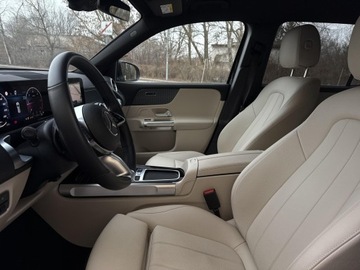 Mercedes GLB SUV 2.0 200d 150KM 2024 Mercedes-Benz GLB 200, zdjęcie 17