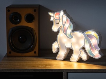 ДЕРЕВЯННЫЙ НОЧНИК С ДИОДАМИ СЧАСТЛИВЫЙ БЕГЕМ БЕЛЫЙ ЕДИНОРОГ