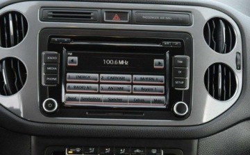 Volkswagen Tiguan I SUV Facelifting 2.0 TDI CR DPF BlueMotion 110KM 2013 Volkswagen Tiguan 2.0TDI 2013r Kamera PDC Hak 2 KPL KOL Sprowadzony Oplaco, zdjęcie 36