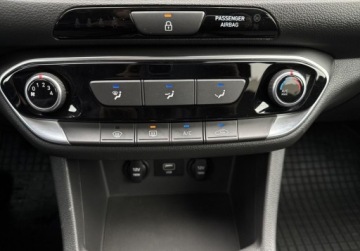 Hyundai i30 III Wagon Facelifting 1.0 T-GDI 120KM 2022 Hyundai i30 SalonPL 1.0T-GDI 120KM SalonPL LED Alu15 Klima Tempomat ASO FV, zdjęcie 24