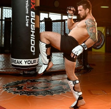 ЗАЩИТЫ ДЛЯ ГОЛЕНИ И НОГ ЩИТКИ ДЛЯ ГОЛЕНИ BUSHIDO MMA GREENS WHITE - M