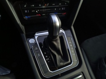 Volkswagen Arteon Fastback Facelifting 2.0 TDI 200KM 2022 Volkswagen Arteon Shooting Brake 4 Motion ASO 2.0TDI 200KM head-up LED kam, zdjęcie 23