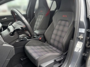 Volkswagen Golf VIII GTI 2.0 TSI 245KM 2024 Volkswagen Golf GTI, 2.0 TSI, 245 KM, skrzynia automatyczna DSG 7-stopniow, zdjęcie 9