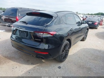 Maserati Levante 2021 Maserati Levante 2021 3.0l 3.0 Benzyna 345KM, zdjęcie 5