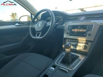 Volkswagen Passat B8 Variant 2.0 TDI 150KM 2015 Volkswagen Passat GWARANCJA, Udok. przebieg, Zarejestrowany w PL, Mozliwa, zdjęcie 11