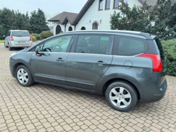 Peugeot 5008 I Minivan 1.6 HDi FAP 115KM 2013 Peugeot 5008 Style 1.6hdi 115KM 7-osob Sprawdz 1.6 Diesel 115KM, zdjęcie 31