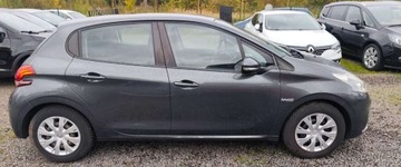 Peugeot 208 I Hatchback 5d Facelifting 1.2 PureTech 82KM 2016 Peugeot 208 Peugeot 208 1.2 PureTech Allure 1.2 Benzyna 82KM, zdjęcie 8