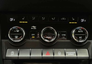 Skoda Karoq Crossover 1.6 TDI 115KM 2019 Skoda Karoq 1.6 TDI DSG GWARANCJA zarejestrowana BEZWYPADKOWA tempomat, zdjęcie 32