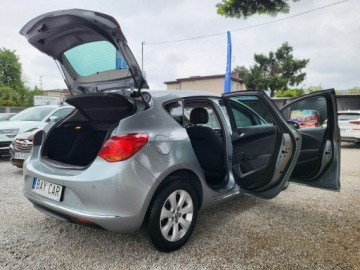 Opel Astra J GTC 1.4 Turbo ECOTEC 120KM 2015 Opel Astra 1.4 Turbo 120 KM I Właściciel 100%, zdjęcie 10