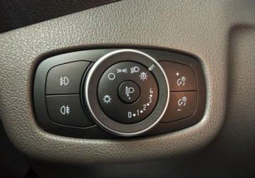 Ford Tourneo Connect III Standard 1.5 EcoBlue 120KM 2022 Ford Tourneo Connect 1.5 EcoBlue 120KM AT Titanium Salon PL ASO I-wszy wla, zdjęcie 17