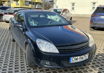Opel Astra H Cabrio 1.9 CDTI 150KM 2008 Opel Astra Opel Astra 1.9 CDTI 149KM Diesel 2008 1.9 Diesel 150KM, zdjęcie 1