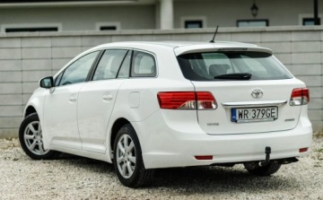Toyota Avensis III Wagon Facelifting 1.8 Valvematic 147KM 2014 Toyota Avensis 1.8 benzyna 147KM LIFT po serwisie bezwypadkowy 1.8 Benzyna, zdjęcie 11