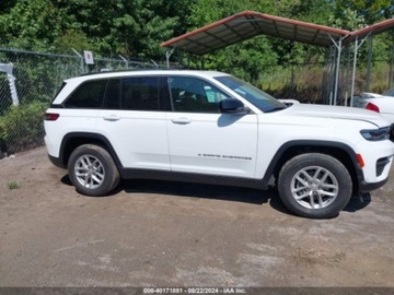 Jeep 2024 Jeep Grand Cherokee Laredo, 2024r., 4x4, 3.6L 3.6 Benzyna 293KM, zdjęcie 4