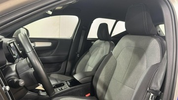 Volvo XC40 Crossover Facelifting 2.0 B3 163KM 2022 Volvo XC 40 Core automat benzyna, zdjęcie 9
