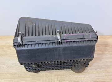 PAJERO III 3.2 DID POUZDRO FILTRU VZDUCHU