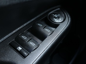 Ford B-MAX 1.0 EcoBoost 100KM 2013 Ford B-Max 1.0 EcoBoost, Navi, Klima, Parktronic, zdjęcie 18