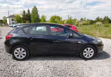 Opel Astra J GTC 1.4 100KM 2014 Opel Astra Opel Astra j 1.4 16v klima pds stan bdb gwarncja przebiegu 1.4, zdjęcie 8