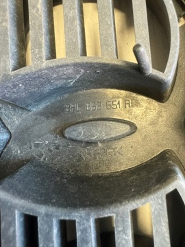 AUDI A3 8P MŘÍŽKA PŘEDNÍ CHRÓM 8P4853651A