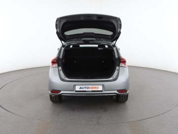 Toyota Auris II Hatchback 5d Facelifting 1.8 Hybrid 136KM 2017 Toyota Auris navi kamera grzane fotele tempomat, zdjęcie 18