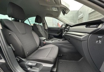 Skoda Octavia IV Liftback 1.0 TSI EVO 110KM 2023 Skoda Octavia Ambition Pakiety, Podgrzewana kierownica i fotele, Kamera,, zdjęcie 16