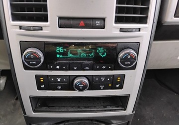 Chrysler Grand Voyager 2.8 CRD 163KM 2010 Chrysler Grand Voyager 2010r, 2.8 DIESEL. AUTOMAT. Uszkodzony tyl. Jezdzi, zdjęcie 26