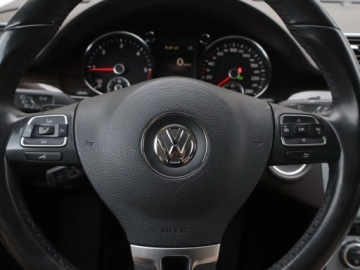 Volkswagen CC 2.0 TDI CR DPF BlueMotion Technology 177KM 2015 VW CC 2.0 TDI, Salon Polska, 174 KM, DSG, Skóra, zdjęcie 18