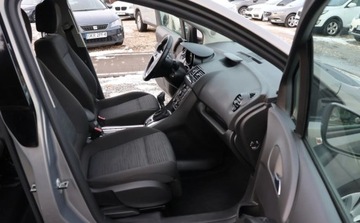 Opel Meriva II Mikrovan Facelifting 1.4 Turbo ECOTEC 120KM 2015 Opel Meriva 1.4 Benzyna 120KM, zdjęcie 11