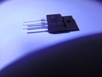 ТРАНЗИСТОР IPA65R1K5CE 65S1K5CE