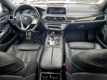 BMW Seria 7 G11-G12 2017 BMW Seria 7 2017 BMW 750 XI 4.4 Benzyna 523KM, zdjęcie 7