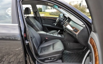 BMW Seria 5 E60 Sedan 3.0 530i 272KM 2007 BMW Seria 5 3,0 (272KM) 2007 r. Lift Skory Automat 3.0 Benzyna 272KM, zdjęcie 10