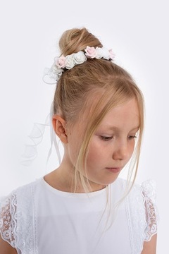 Причастный венок на булочке с розами пастельных тонов