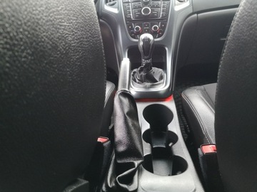 Opel Astra J Hatchback 5d 1.6 Twinport ECOTEC 115KM 2012 Opel Astra 1,6 16v 116KM Klima Isofix Tempomat, zdjęcie 18