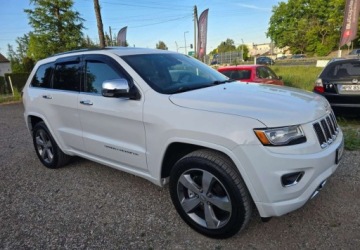Jeep Grand Cherokee IV Terenowy Facelifting 5.7 V8 HEMI 352KM 2014 Jeep Grand Cherokee Jeep Grand Cherokee 5.7 V8 HEMI Summit 5.7 Benzyna, zdjęcie 10