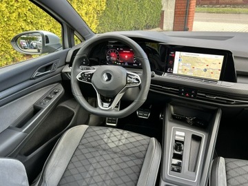 Volkswagen Golf VIII Variant 1.5 eTSI 150KM 2021 Volkswagen Golf 1.5 TSi DSG R-Line, zdjęcie 18
