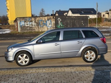 Opel Astra H Kombi 1.6 Twinport ECOTEC 105KM 2005 Opel Astra H 1,6 105 KM Klima Komputer Super Stan, zdjęcie 2