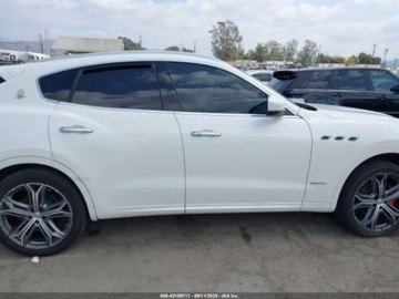 Maserati Levante 2019 Maserati Levante Granlusso 2019 3.0l 3.0 Benzyna 345KM, zdjęcie 6