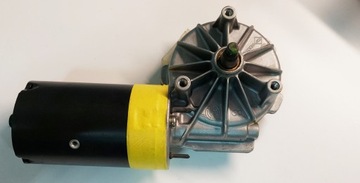 MERCEDES A 001 824 67 01 Электродвигатель стеклоочистителя VALEO