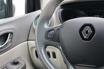 Renault Captur I Crossover 0.9 Energy TCe 90KM 2015 Renault Captur 0.9 TCe, Navi, Klima, Tempomat, zdjęcie 16