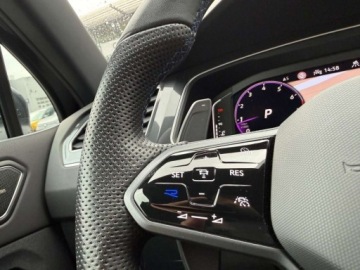 Volkswagen Tiguan II SUV R 2.0 TSI 320KM 2022 Volkswagen Tiguan 2.0 TSI 320KM R4x4DSGIQ.MATRIX360Niski PrzebiegASOSalonP, zdjęcie 17