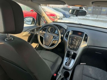 Opel Astra J GTC 1.4 Turbo ECOTEC 140KM 2015 Opel Astra Opel Astra 1,4 Benzyna Automat Klimatyzacja Zamiana 1.4 Benzyna, zdjęcie 4