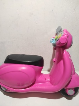 Самокат детский Chicco Vespa Prim Pink