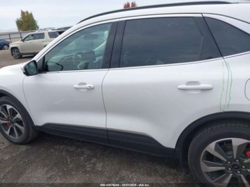 Ford Escape III 2023 Ford Escape FORD ESCAPE PLATINUM 2.0 Benzyna 250KM, zdjęcie 3