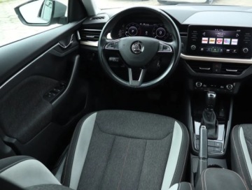 Skoda Kamiq Crossover 1.0 TSI 115KM 2020 Skoda Kamiq 1.0 TSI, Salon Polska, Serwis ASO, zdjęcie 6