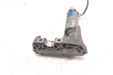 MOTOREK PŘEDNÍHO PRAVÉHO SEDADLA MERCEDES-BENZ S (W220) 0130002479 3.2L